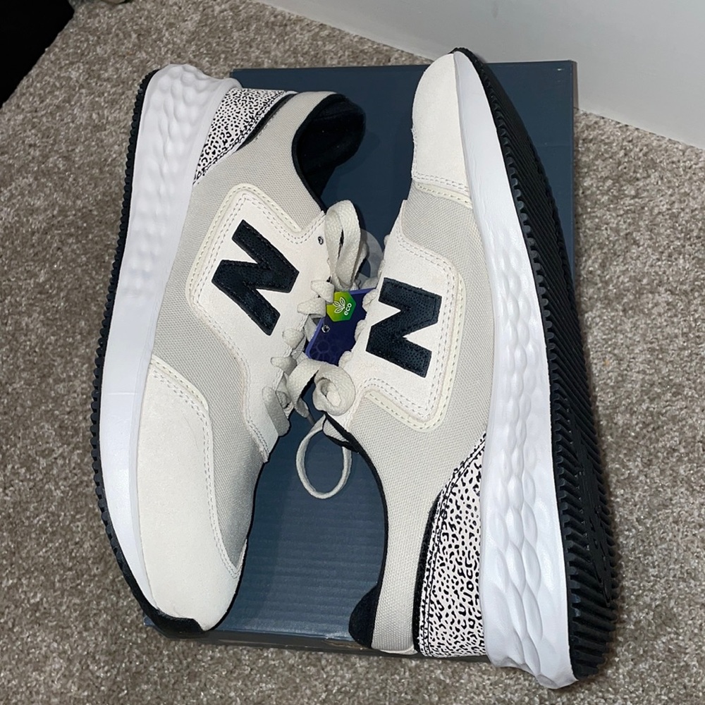 New Balance leopard athletic shoes.. **NIB**